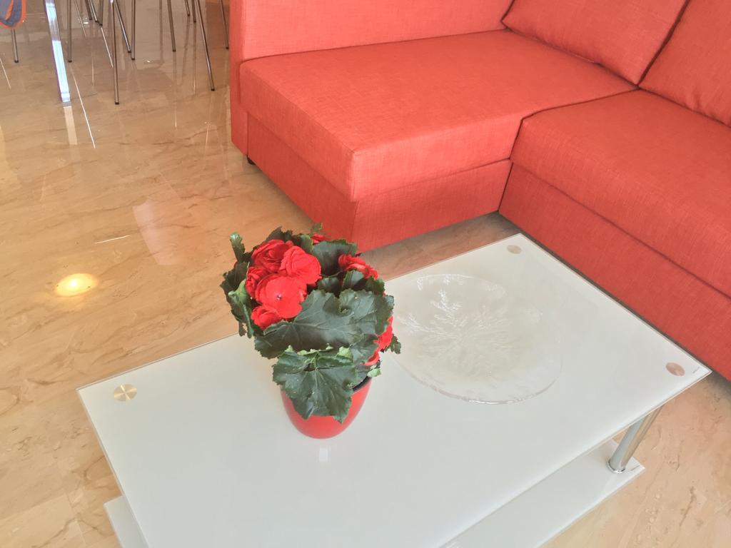 Baia Giardini Apartments Екстер'єр фото