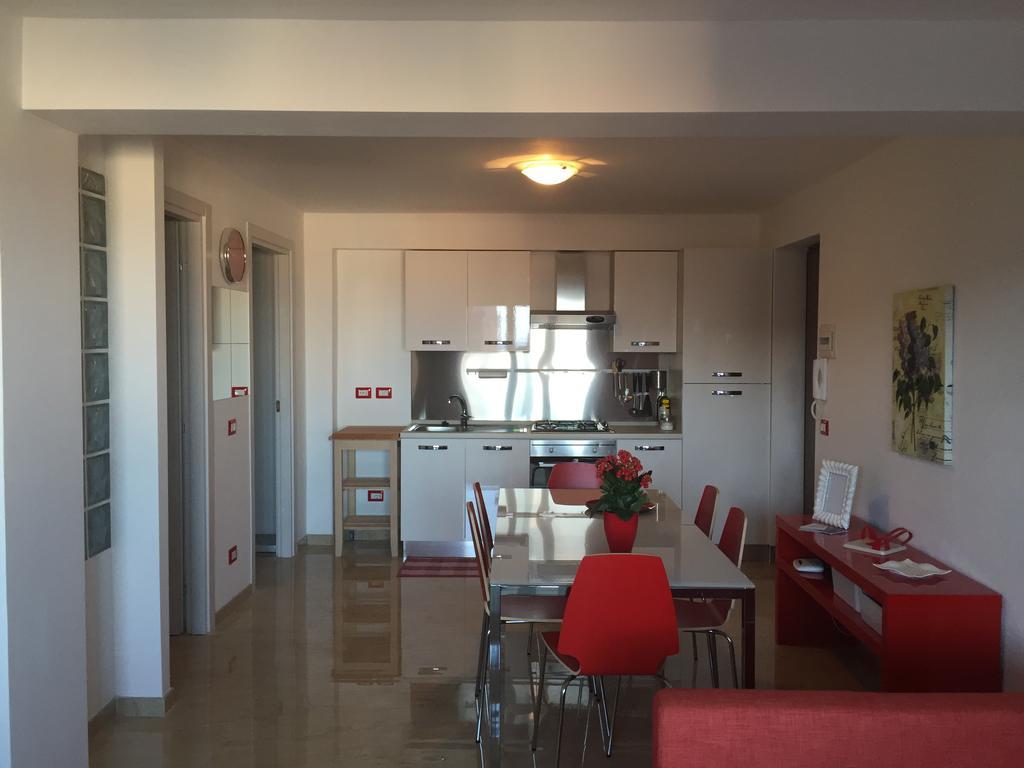 Baia Giardini Apartments Екстер'єр фото