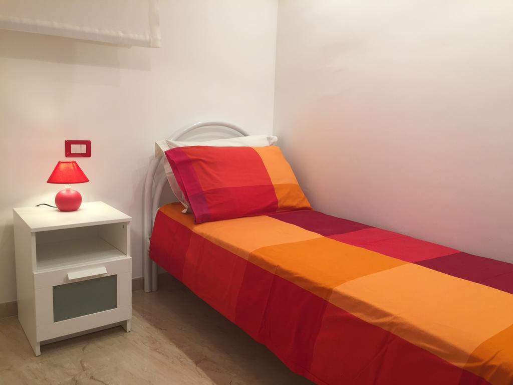 Baia Giardini Apartments Екстер'єр фото